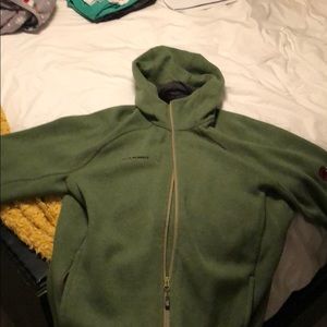 Mammut zip up sweatshirt. Like new condition